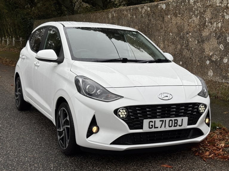 image for HYUNDAI I10 1.0 Premium White Automatic Petrol 2022 Low Mileage