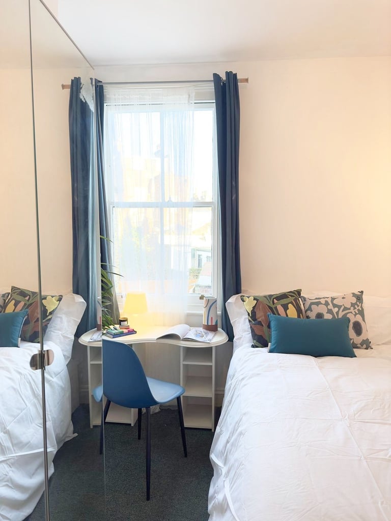 🏡 Double Room – Canning Town 🏡