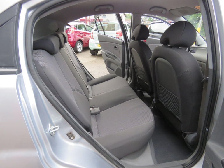 2011 Kia Rio 1.4 2 IPD 5dr HATCHBACK Petrol Manual