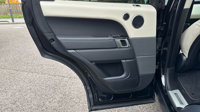 2021 Land Rover Range Rover Sport 2.0 P400e HSE Dynamic 5dr Auto ESTATE PETROL/ELECTRIC Automatic