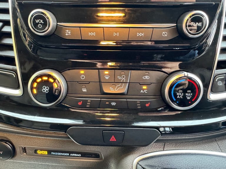 2022 FORD TRANSIT CUSTOM 320 CREW CAB 5 SEATS LIMITED + GREY + TAILGATE