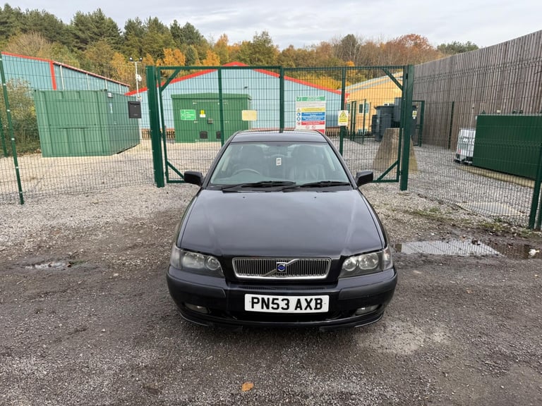 2003 Volvo S40 1.8 S 4dr [122bhp] SALOON PETROL Manual