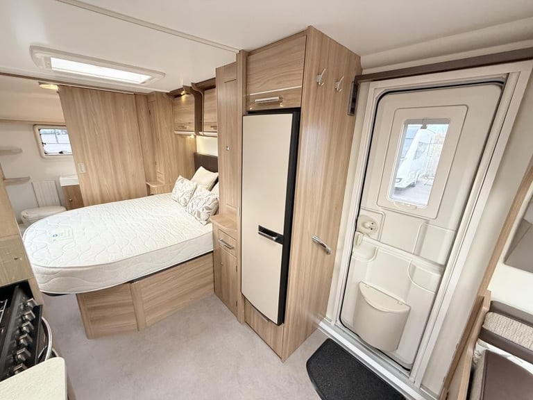 2017 BAILEY UNICORN VIGO LUXURY TOURING CARAVAN