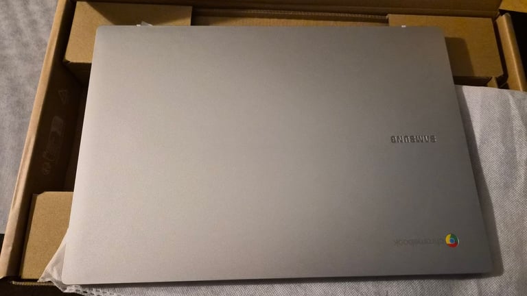 New Galaxy Chromebook Go 