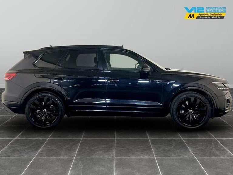 2021 Volkswagen Touareg 3.0 TSI V6 Black Edition Tiptronic 4Motion Euro 6 (s/s) 5dr Automatic SUV...