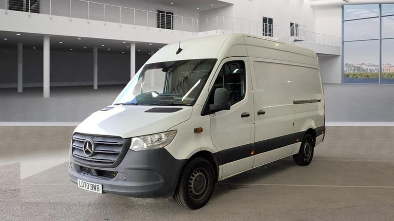 Mercedes-Benz Sprinter 317 CDI 170 L2H2 PROGRESSIVE MWB HIGH ROOF RWD AUTO
