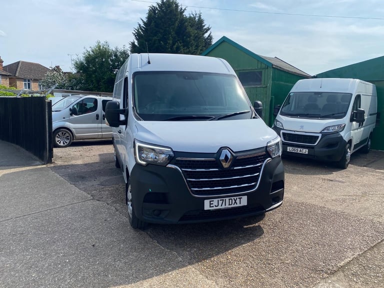RENAULT MASTER 2.3 FWD MM35 dCi 135 Business+ MY19 White Manual Diesel 2021