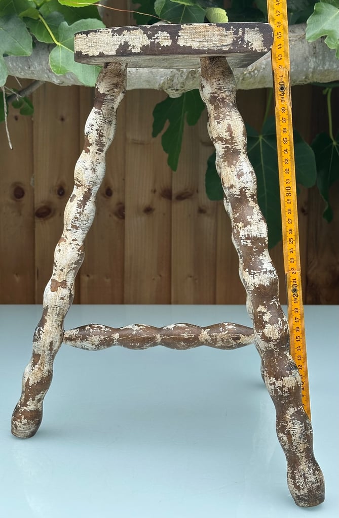 VINTAGE FRENCH BOBBIN LEG STOOL, DEMI LUNE TRIPOD PLANT STAND SIDE TABLE - H46cm - WILL POST!