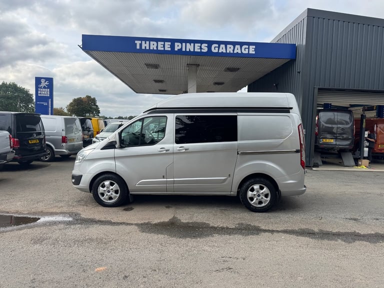 2015 Ford Transit Custom 2.2 TDCi 125ps L1 Factory Fitted Crew Limited No Vat