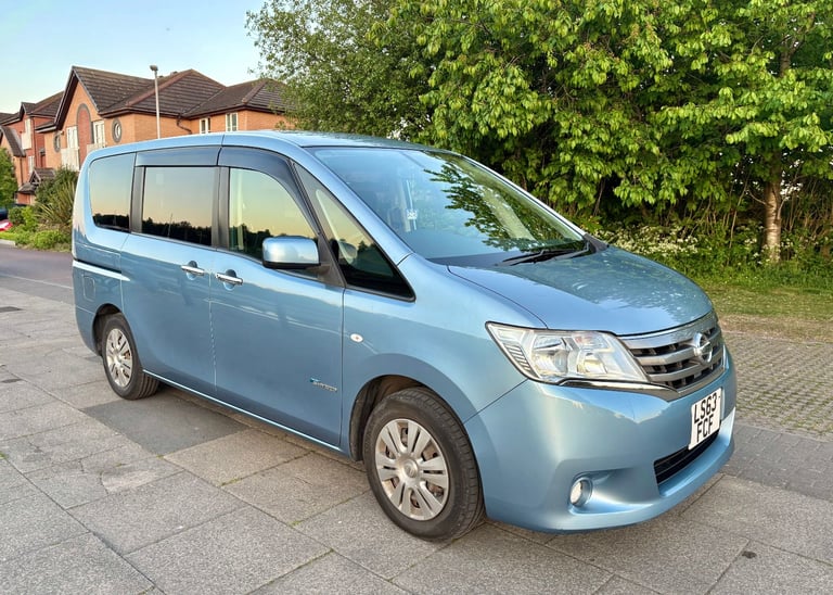 Nissan, Serena Highway Star, 2000 (cc), 8-seated