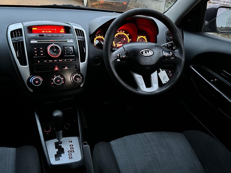 2010 Kia Ceed 1.6 1 Auto Euro 4 5dr HATCHBACK Petrol Automatic