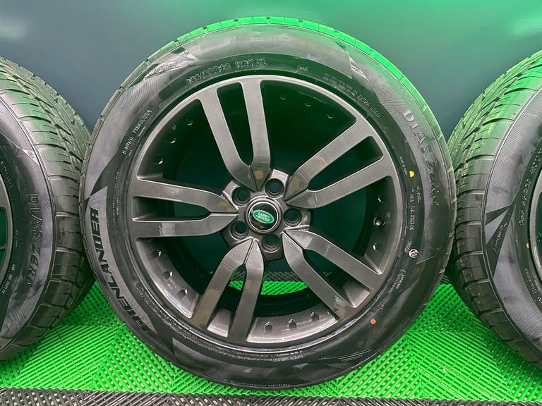 Discovery 4 / 3 HSE Powdered Technical Grey 20” Alloy Wheels - style 510 Landmark & NEW tyres!