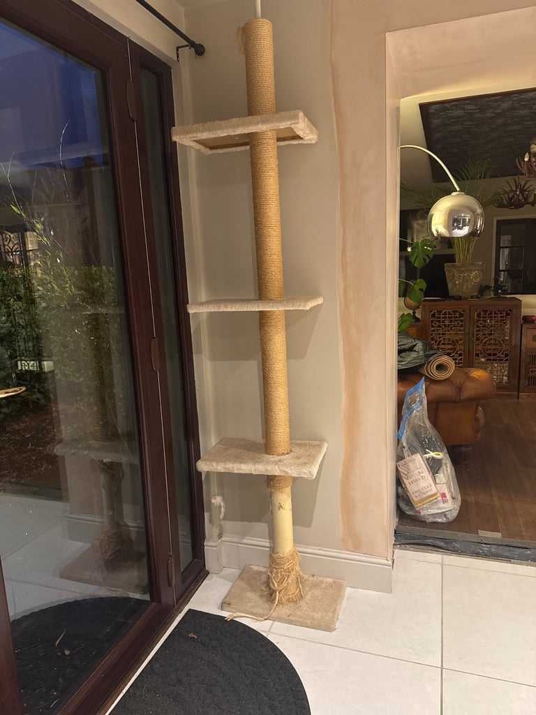 FREE CAT TOWER 