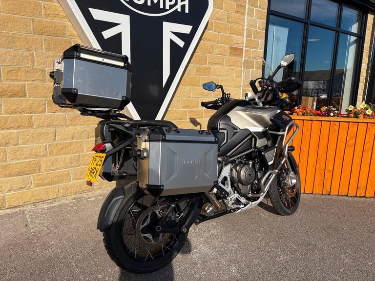 Triumph Tiger 1200 Rally Explorer 2025