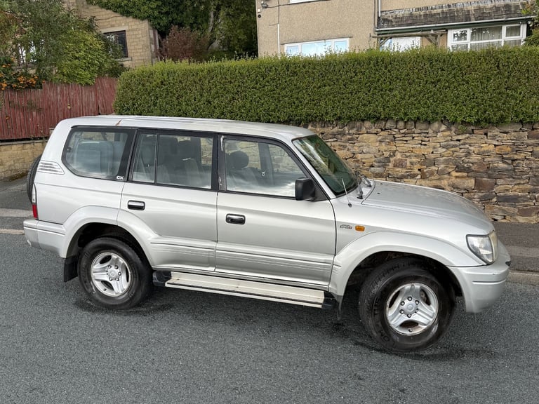 2002 Toyota Landcruiser Colorado 3.0 D4-D GX 5 DOORS AUTO SILVER ESTATE Diesel Automatic