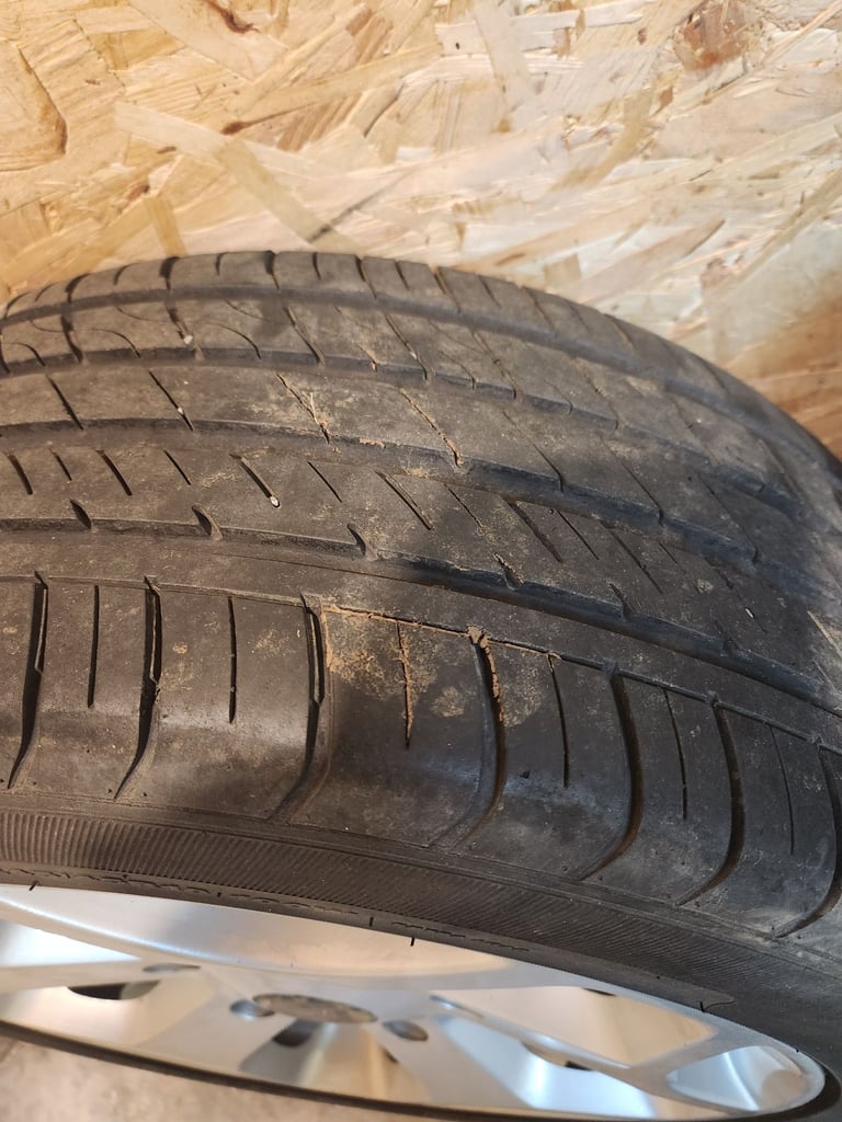 Ford transit ST Alloys with very good tryes 