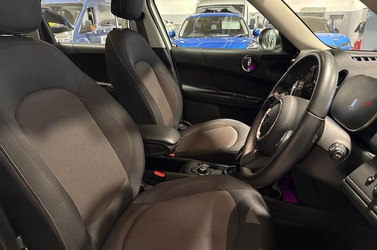 2023 MINI Countryman 1.5 Cooper Classic SUV 5dr Petrol Steptronic Euro 6 (s/s) (136 ps) Automati ...