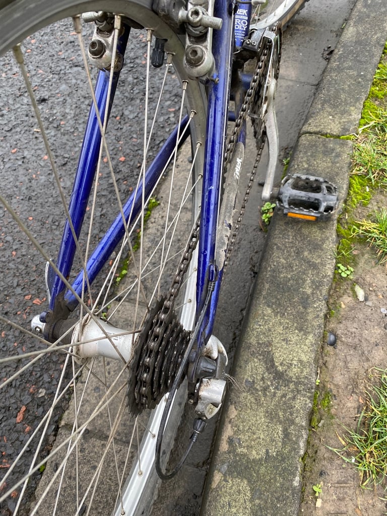 Trek retro mountain bike 13-5”