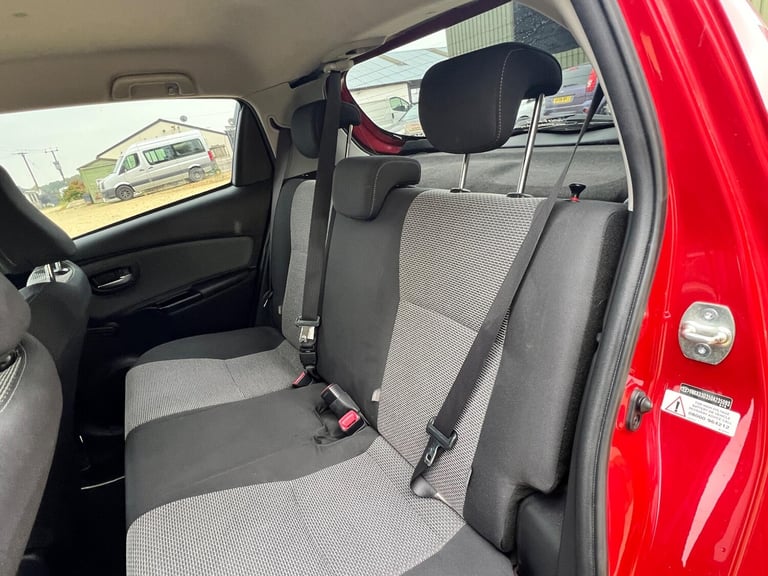 2016 Toyota Yaris 1.5 VVT-h Icon E-CVT Euro 6 5dr HATCHBACK Petrol/Electric Hybrid Automatic