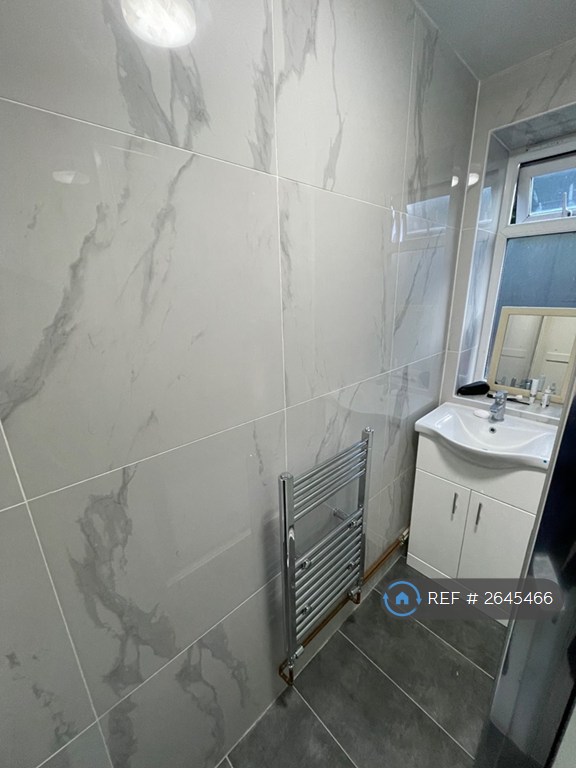 1 bedroom in Shere House, London, SE1 (#2645466)