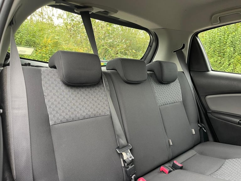 2015 Toyota Yaris 1.33 VVT-i Icon 5dr HATCHBACK Petrol Manual