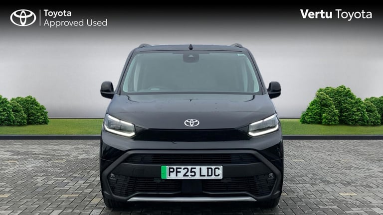 2025 Toyota PROACE CITY Verso 100kW Design L1 50kWh 5dr Auto Electric Estate Estate Electric Auto...