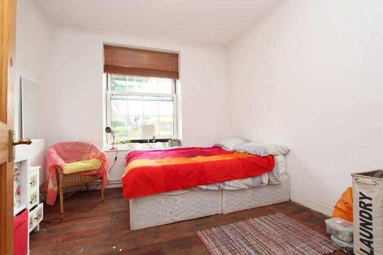 image for Hackney Double Room Available Now 0 Deposit available 