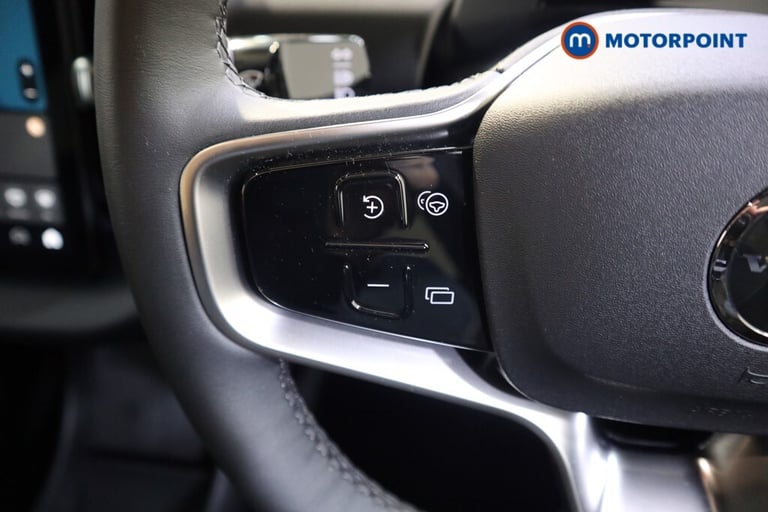 2025 Volvo EX30 200kW SM Extended Range Ultra 69kWh 5dr Auto ESTATE ELECTRIC Automatic