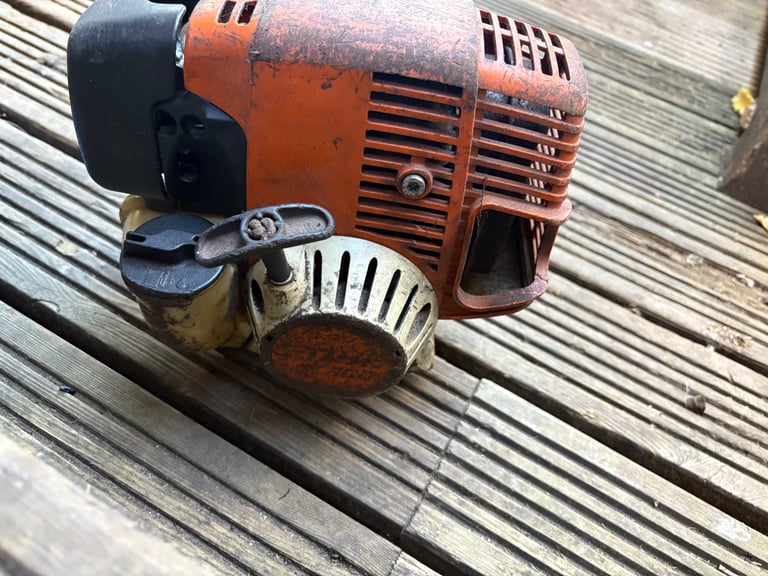 Stihl HL100 hedge trimmer 