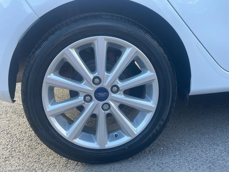 2016 Ford Fiesta 1.0T EcoBoost Titanium Hatchback 5dr Petrol Powershift Euro 6 (100 ps) Hatchback...