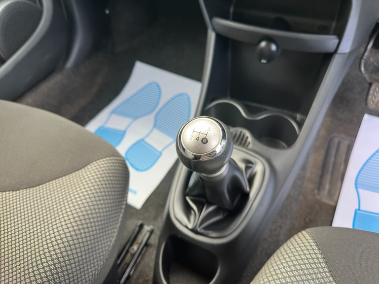 2013 Toyota AYGO 1.0 VVT-i Mode 5dr HATCHBACK Petrol Manual