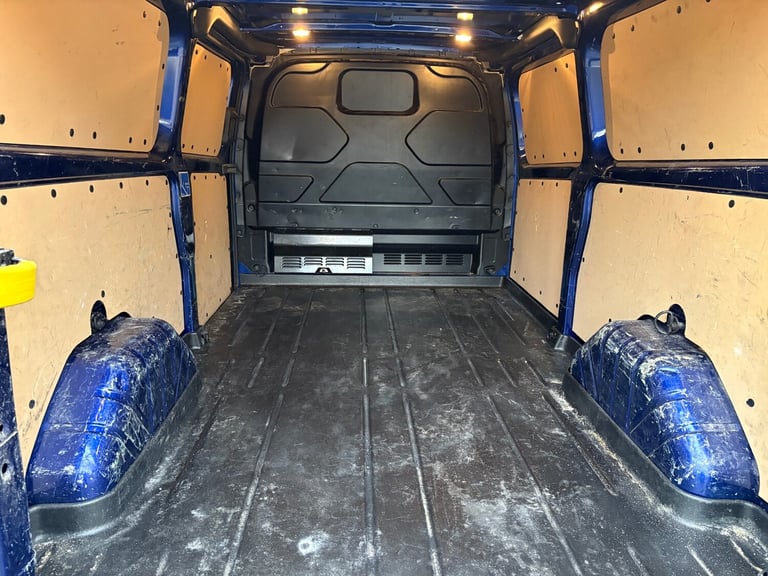2017 Ford Transit Custom 2.0 TDCi 130ps Low Roof Limited Van PANEL VAN Diesel Manual