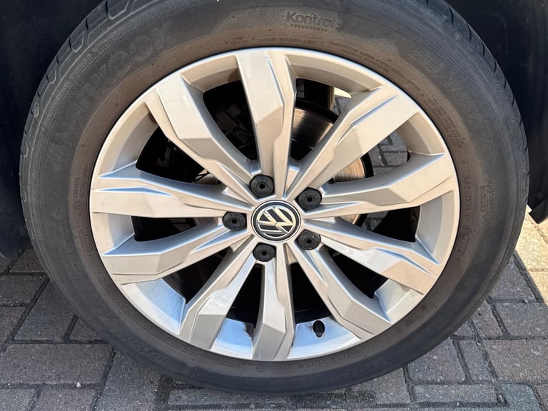 Volkswagen, T-ROC, Hatchback, 2019, Manual, 1498 (cc), 5 doors