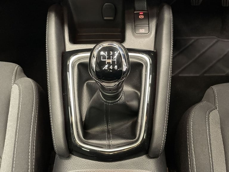 2019 Nissan Qashqai 1.5 dCi N-Connecta SUV 5dr Diesel Manual Euro 6 (s/s) (115 ps) HATCHBACK Dies...