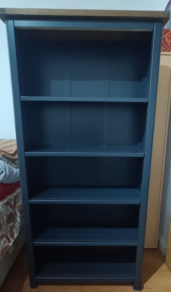 image for Bookshelf in a very good condition.