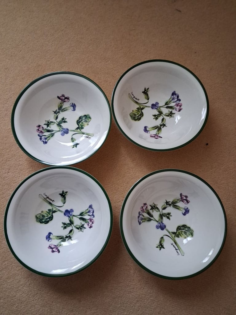 Outdoor/picnic crockery set