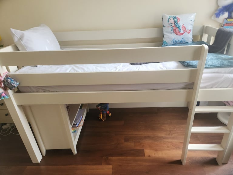 Bunk Bed with mattress 