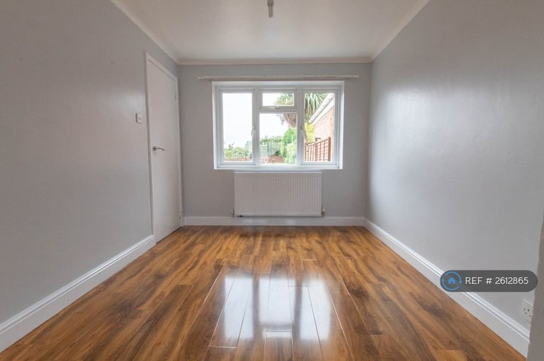 3 bedroom house in Neithrop Avenue, Banbury, OX16 (3 bed) (#2612865)