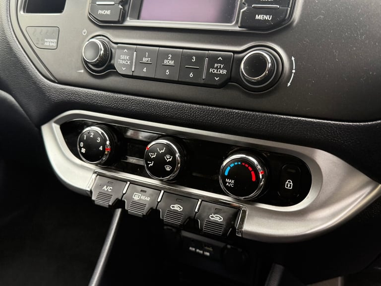 2013 Kia Rio 1.25 2 5dr HATCHBACK Petrol Manual