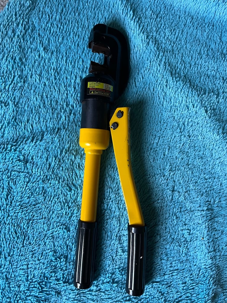 image for Heavy-duty hydraulic steel cutting tool