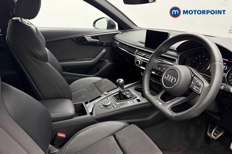 2019 Audi A4 35 TFSI Black Edition 4dr Saloon Petrol Manual