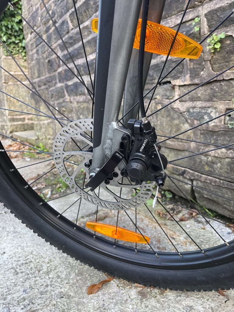 Premium brand ‘SCOTT’ Mountain Bike. For ages 8-11. Great condition. 
