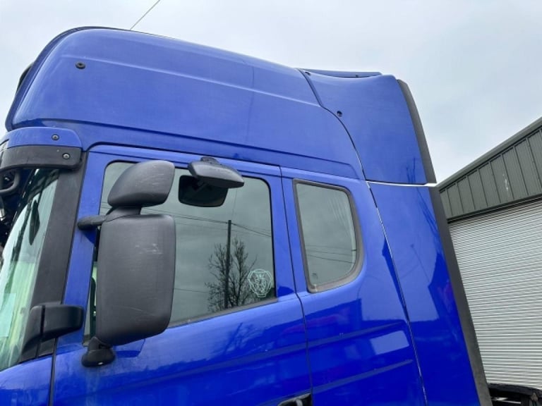 Scania R485 LA 6x2 MID LIFT SLEEPER CAB TRACTOR UNIT