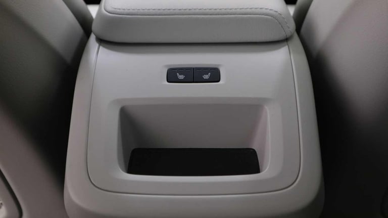 2024 Volvo XC60 2.0h T8 18.8kWh Ultra Bright Auto AWD Euro 6 (s/s) 5dr ESTATE Petrol/Electric Hyb...