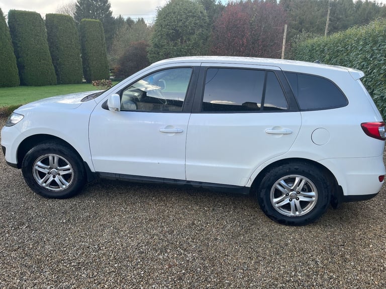 Hyundai, SANTA FE, Style, CRDi, Estate, 4WD, 7 seats, 2011 (61), Manual, 2199 (cc), 5 doors