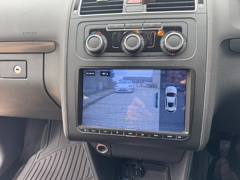 2024 Volkswagen Touran 1.4 TSi Auto MPV PETROL Automatic