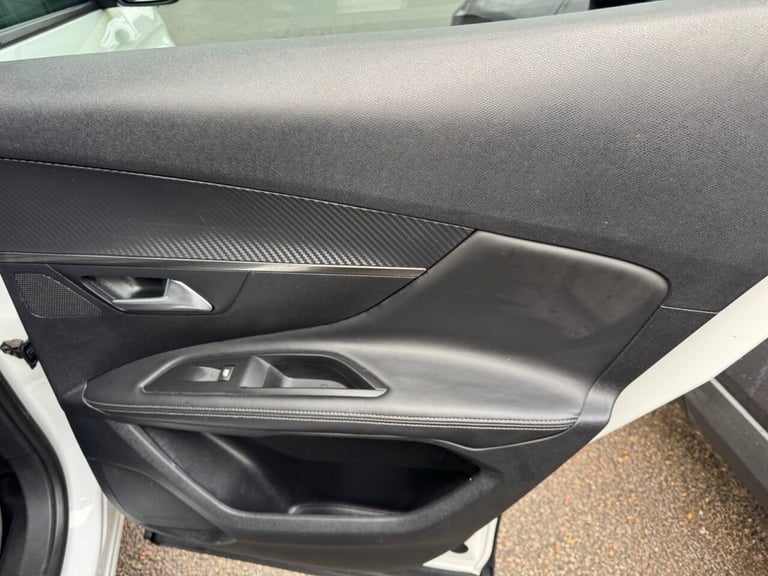 2021 Peugeot 3008 Allure MPV Diesel Manual