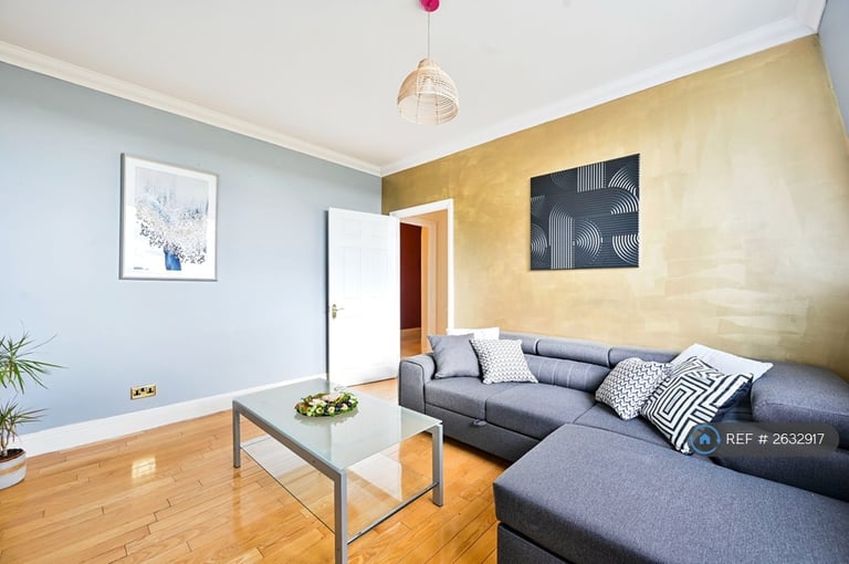 2 bedroom flat in Shoot Up Hill, London, NW2 (2 bed) (#2632917)