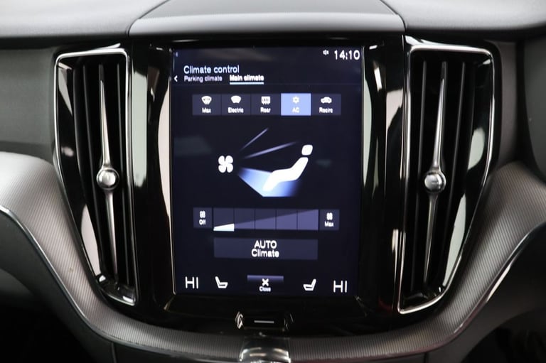 2020 Volvo XC60 2.0 B5 MHEV R-Design SUV 5dr Petrol Hybrid Auto AWD Euro 6 (s/s) (250 ps) ESTATE ...