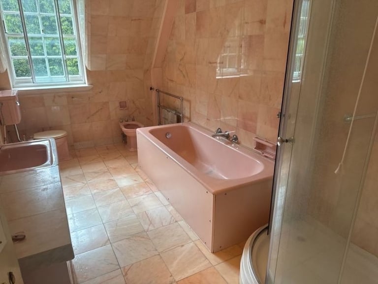 6 bedroom property for rent 